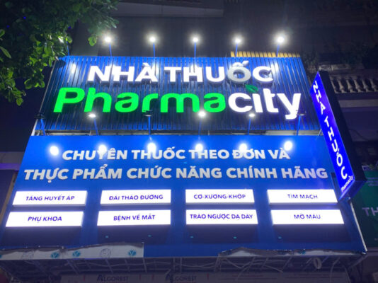 biển alu kết hợp chữ sáng đèn